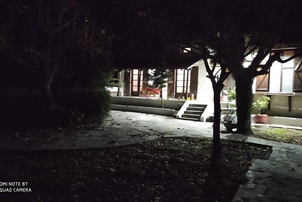 Villa Αρχοντικο Στουσ Προποδεσ Του Ορουσ Διρφυσ Loutsa  Esterno foto